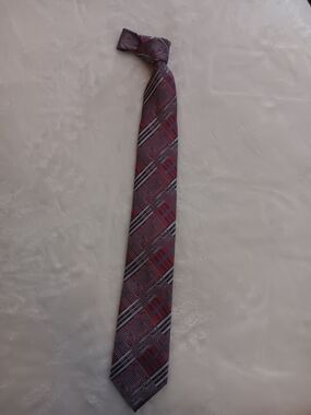 Stacy Adams Red and Gray Plaid Silk Tie